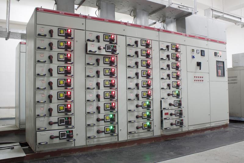 Entendendo os Custos: Como é Determinado o Preço da Montagem de um Painel Elétrico?